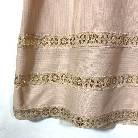 Vintage Cream Beige Half Slip 26" Wide Lace Strip Hemline Small Nylon Retro - Picture 4 of 11